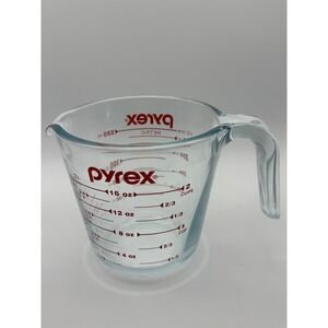 Pyrex 2 Cup Glass Measuring Cup 16oz 500ml Red Lettering Clear with Handle